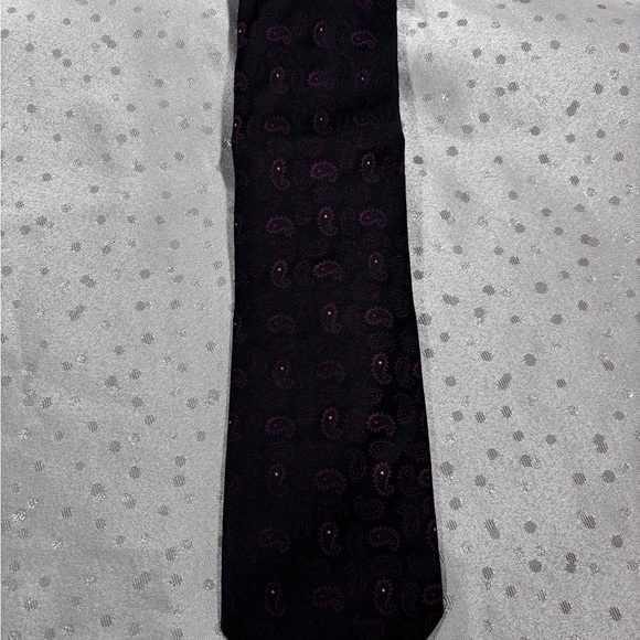Canali Men’s Paisley Tie - Picture 7 of 7